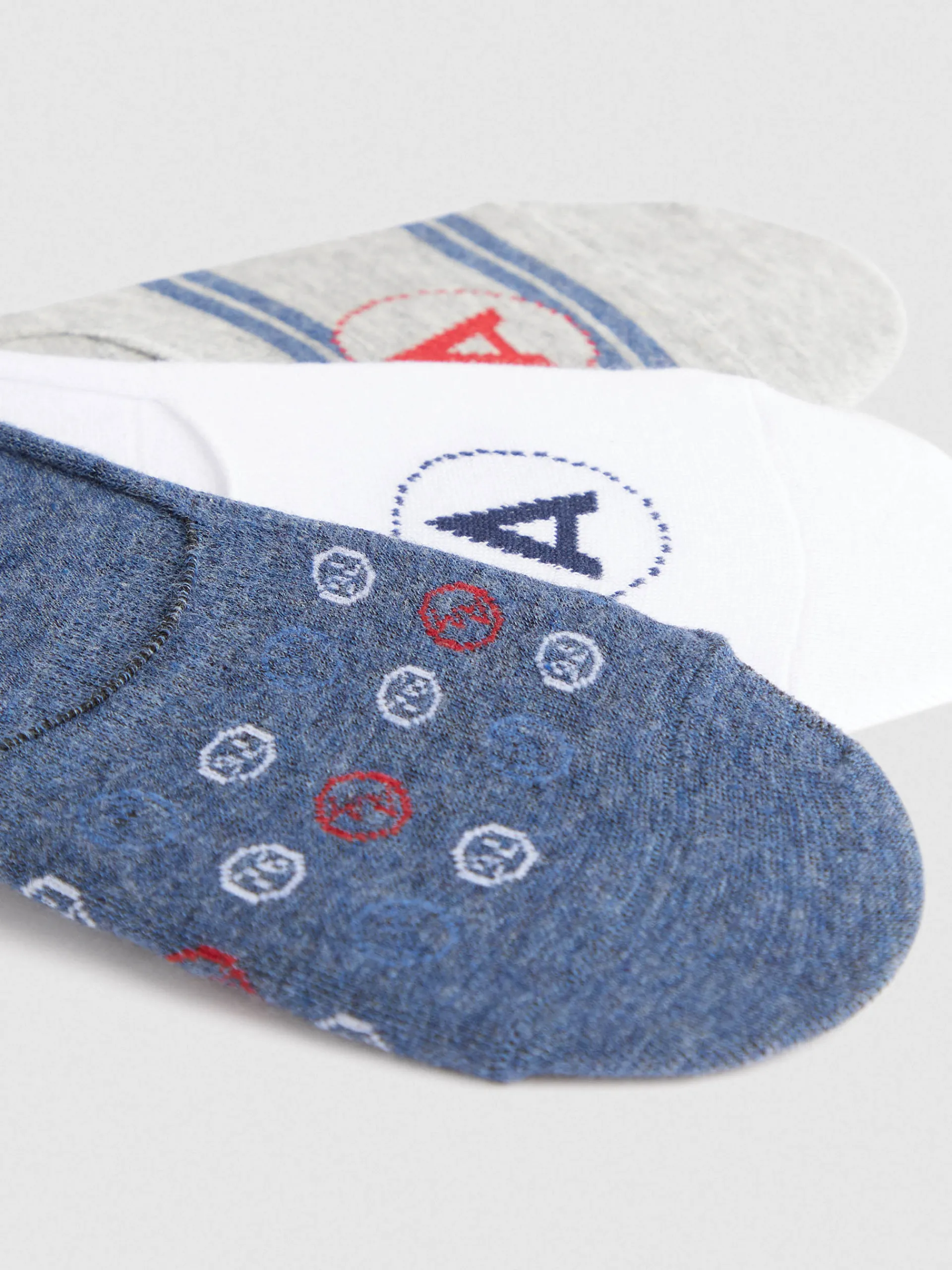 calcetines_invisibles_gris_4-1.webp Shop Alvaro Moreno CALCETINES INVISIBLES Gris