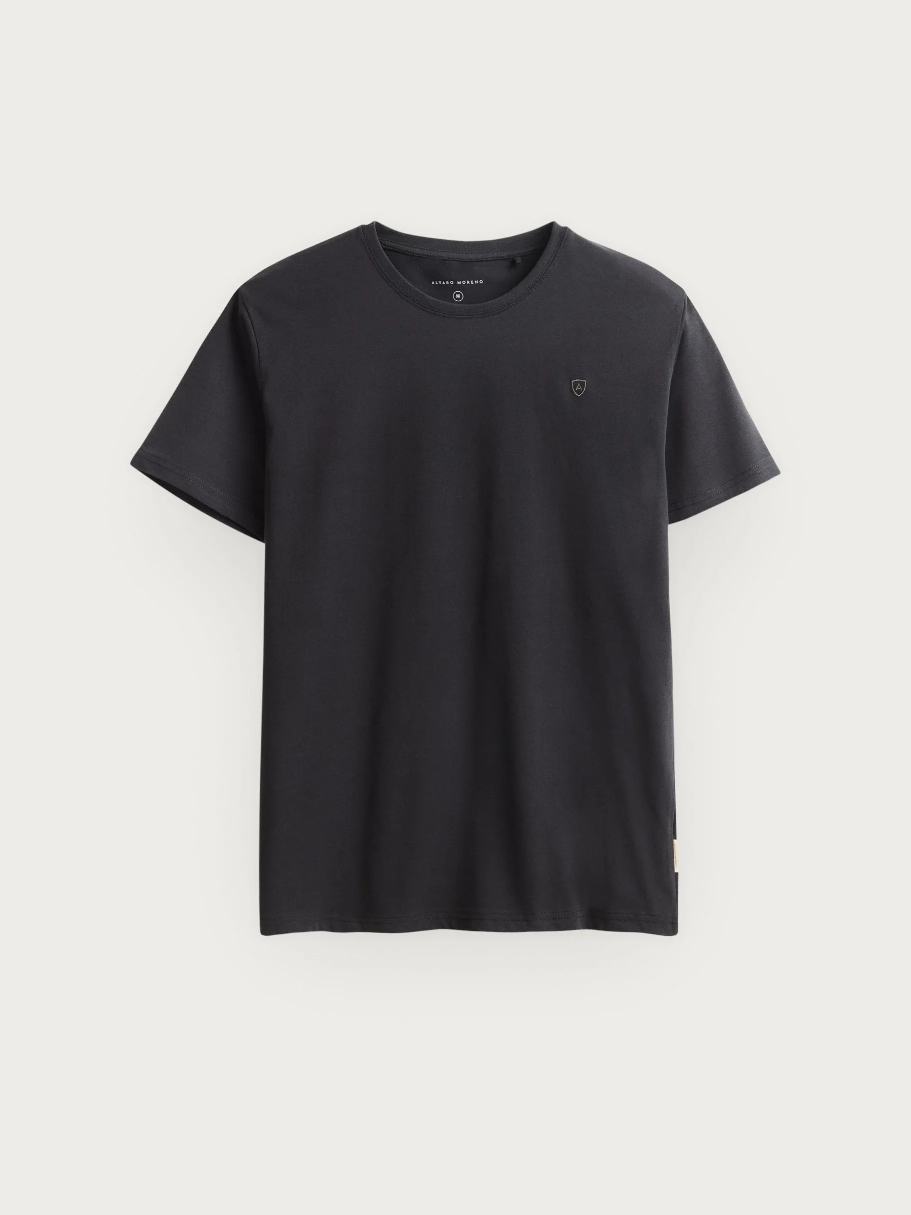 camiseta_basica_negro_5.webp Store Alvaro Moreno CAMISETA BASICA Negro
