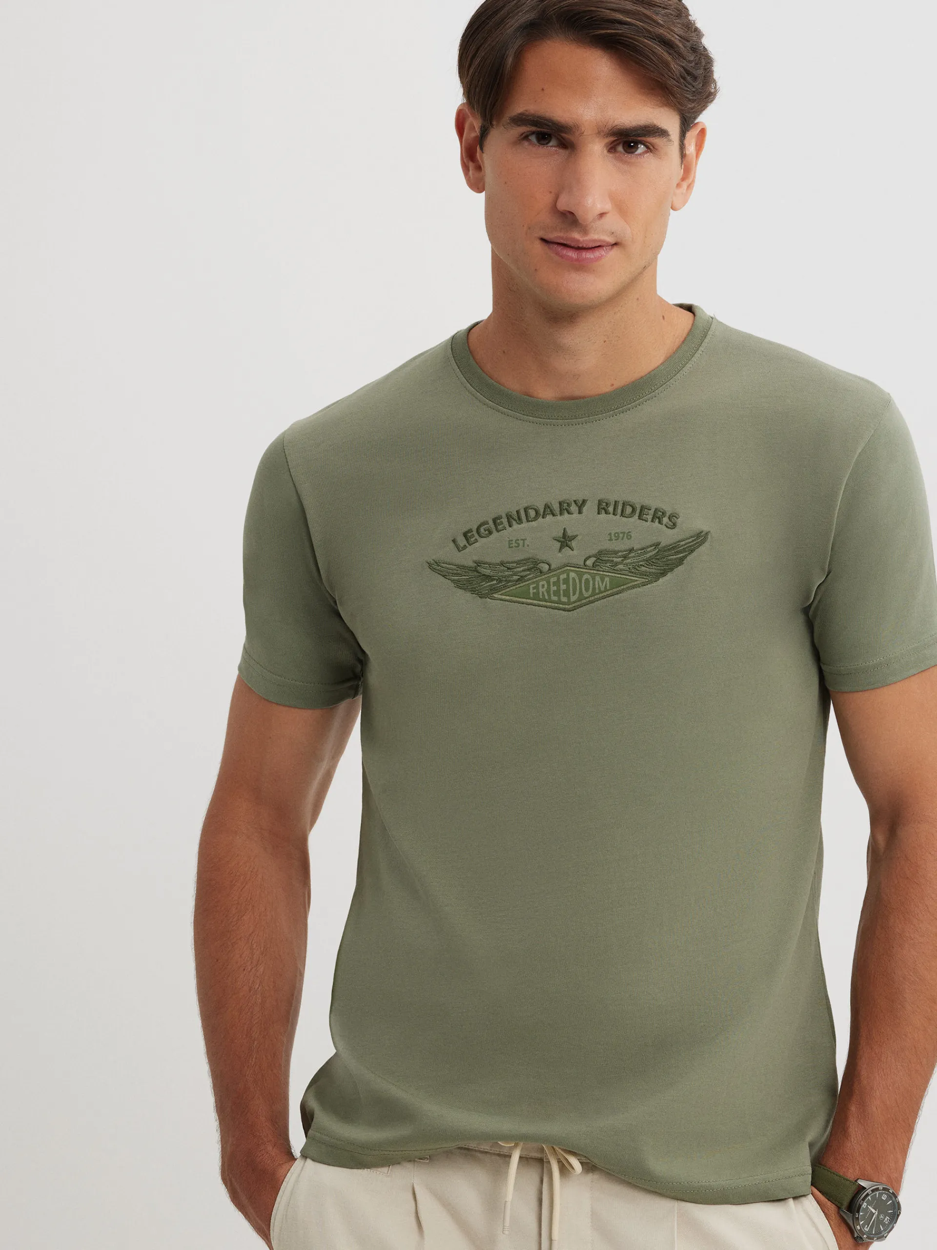 Store Alvaro Moreno CAMISETA FREEDOM Verde