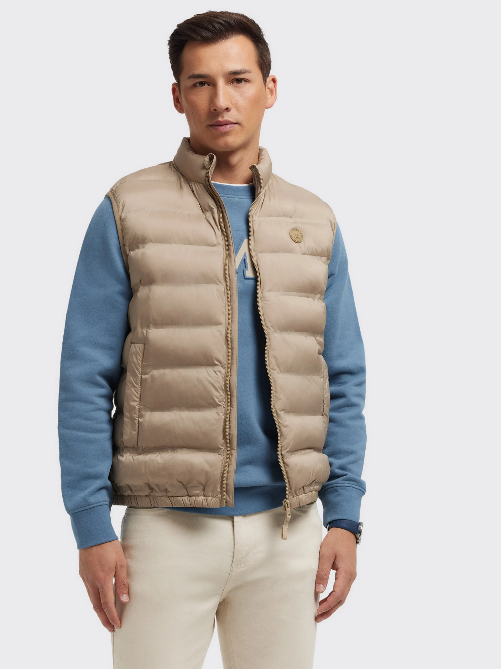 chaleco_dennis_camel_3.webp Outlet Alvaro Moreno CHALECO DENNIS Camel