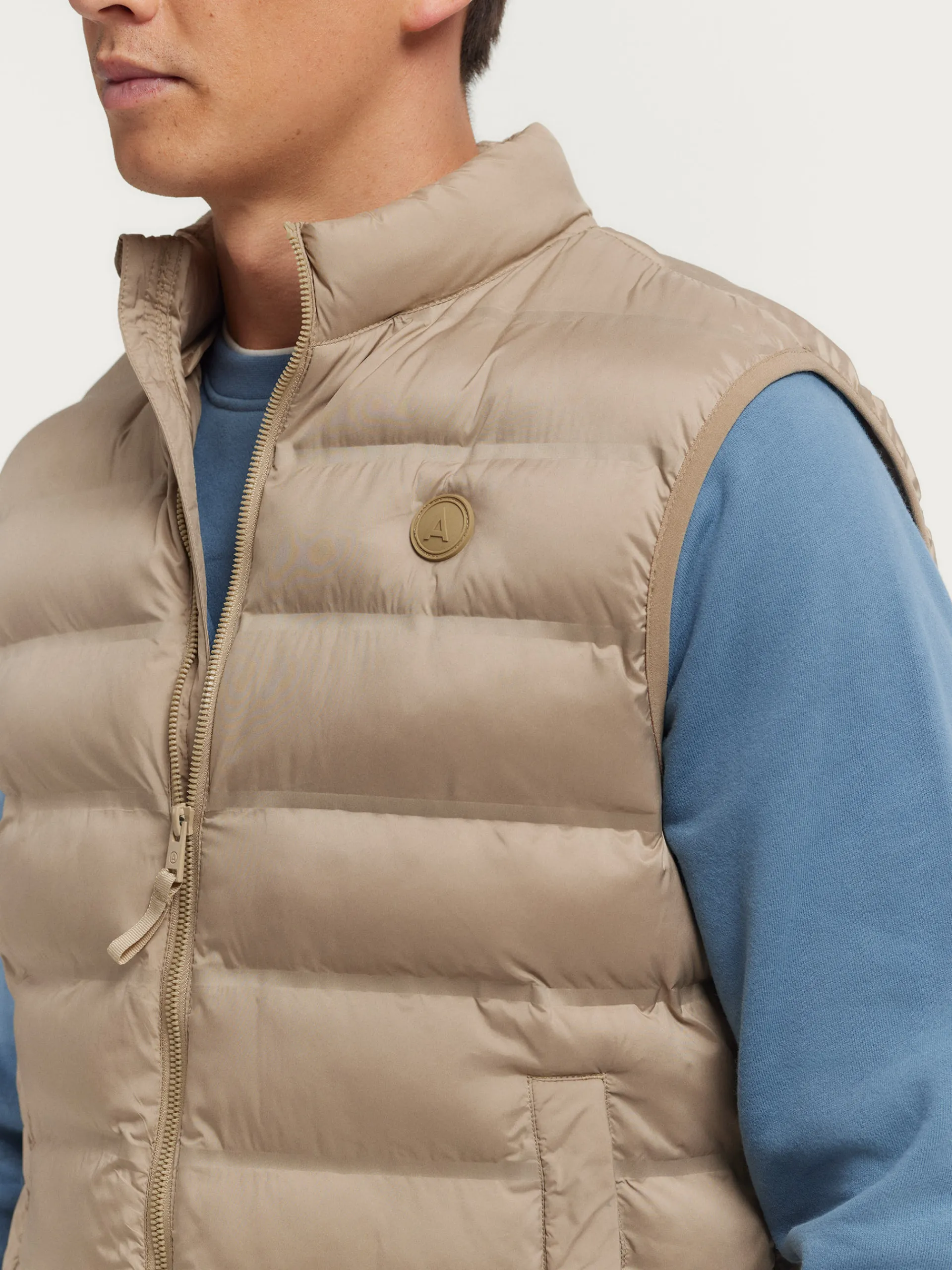 chaleco_dennis_camel_4.webp Outlet Alvaro Moreno CHALECO DENNIS Camel