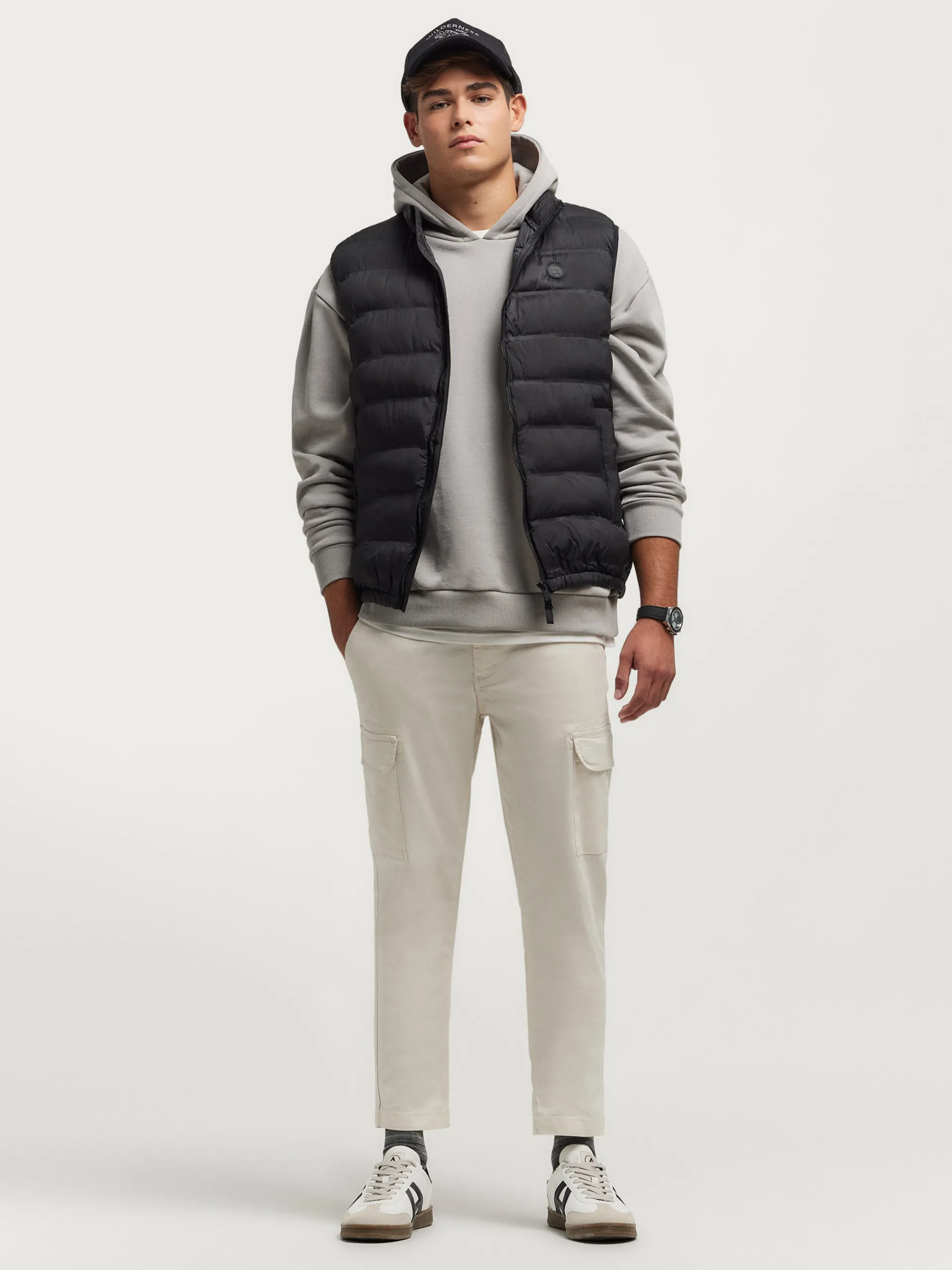 Shop Alvaro Moreno CHALECO DENNIS Negro