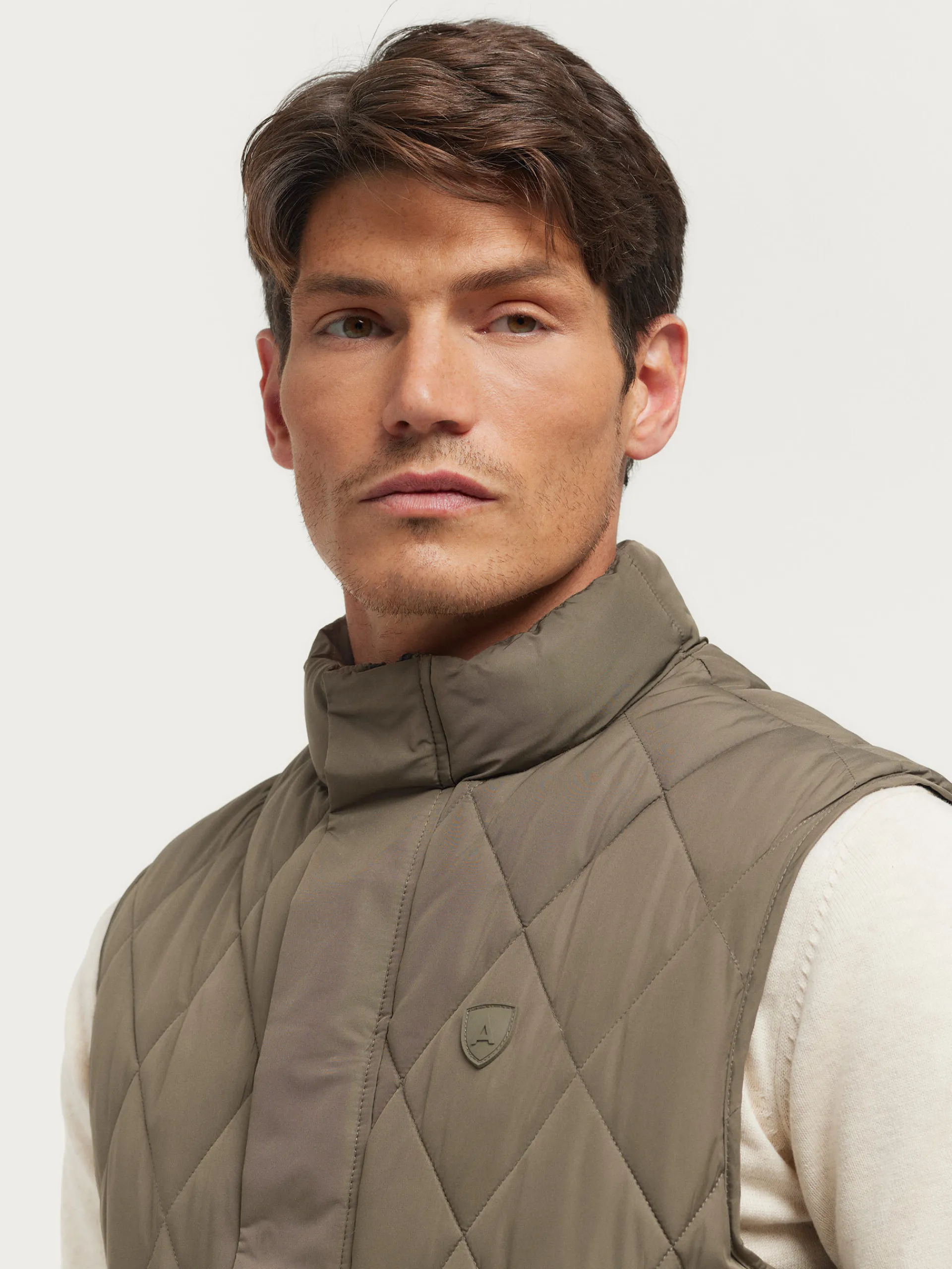 chaleco_draco_verde_3-1.webp Hot Alvaro Moreno CHALECO DRACO Verde