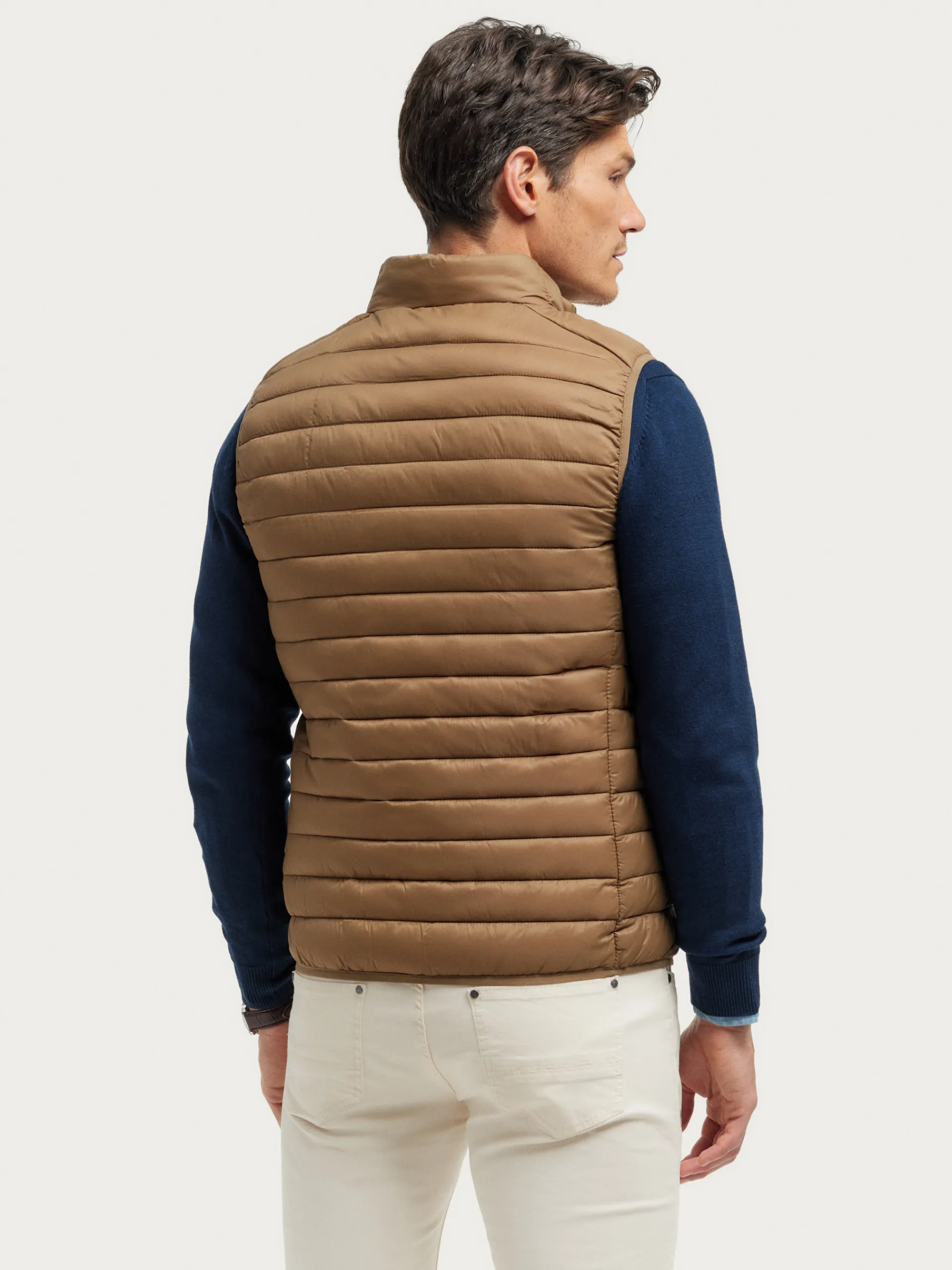 chaleco_niro_mostaza_2.webp Sale Alvaro Moreno CHALECO NIRO Mostaza