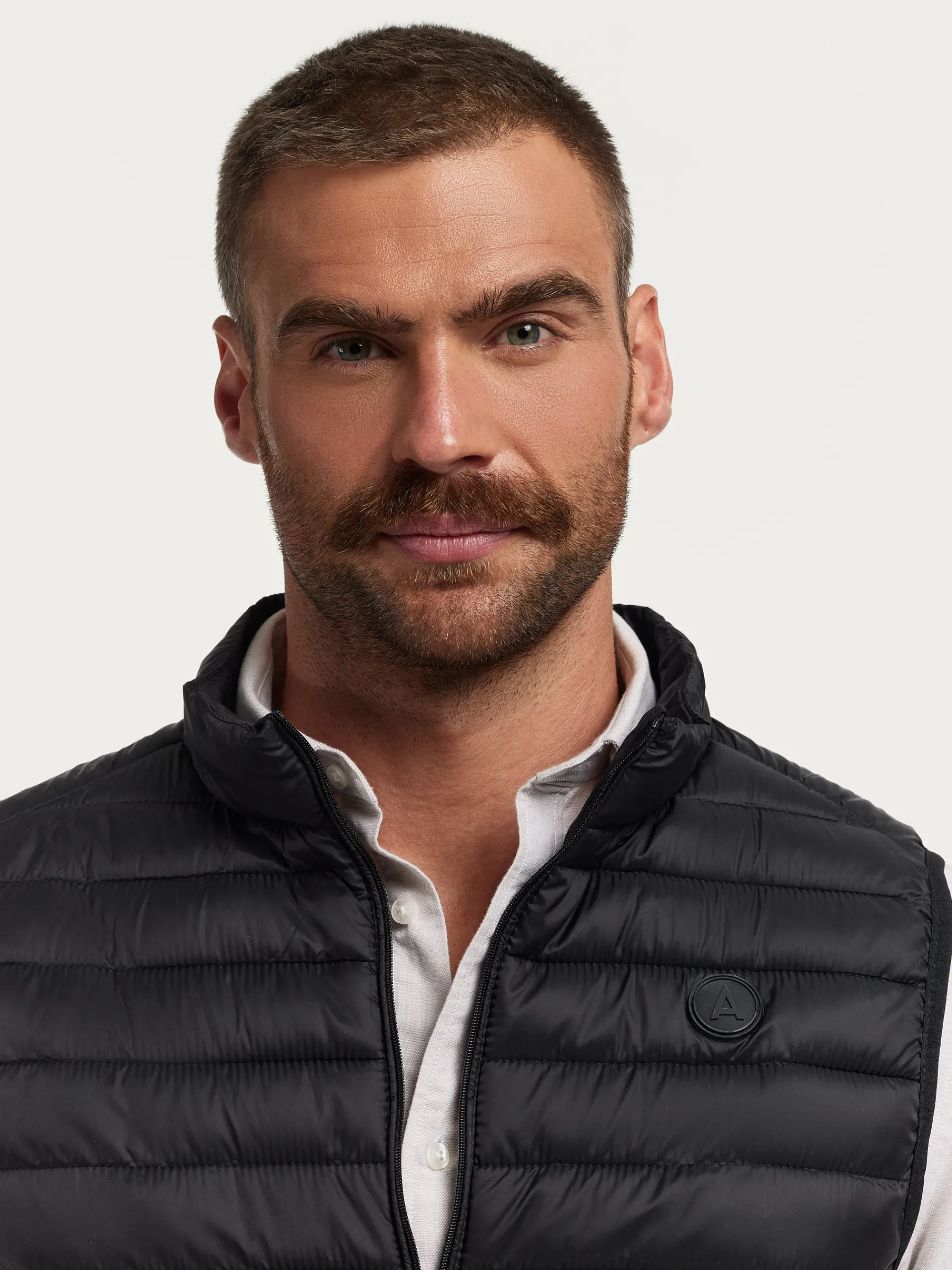 chaleco_niro_negro_3.webp Cheap Alvaro Moreno CHALECO NIRO Negro