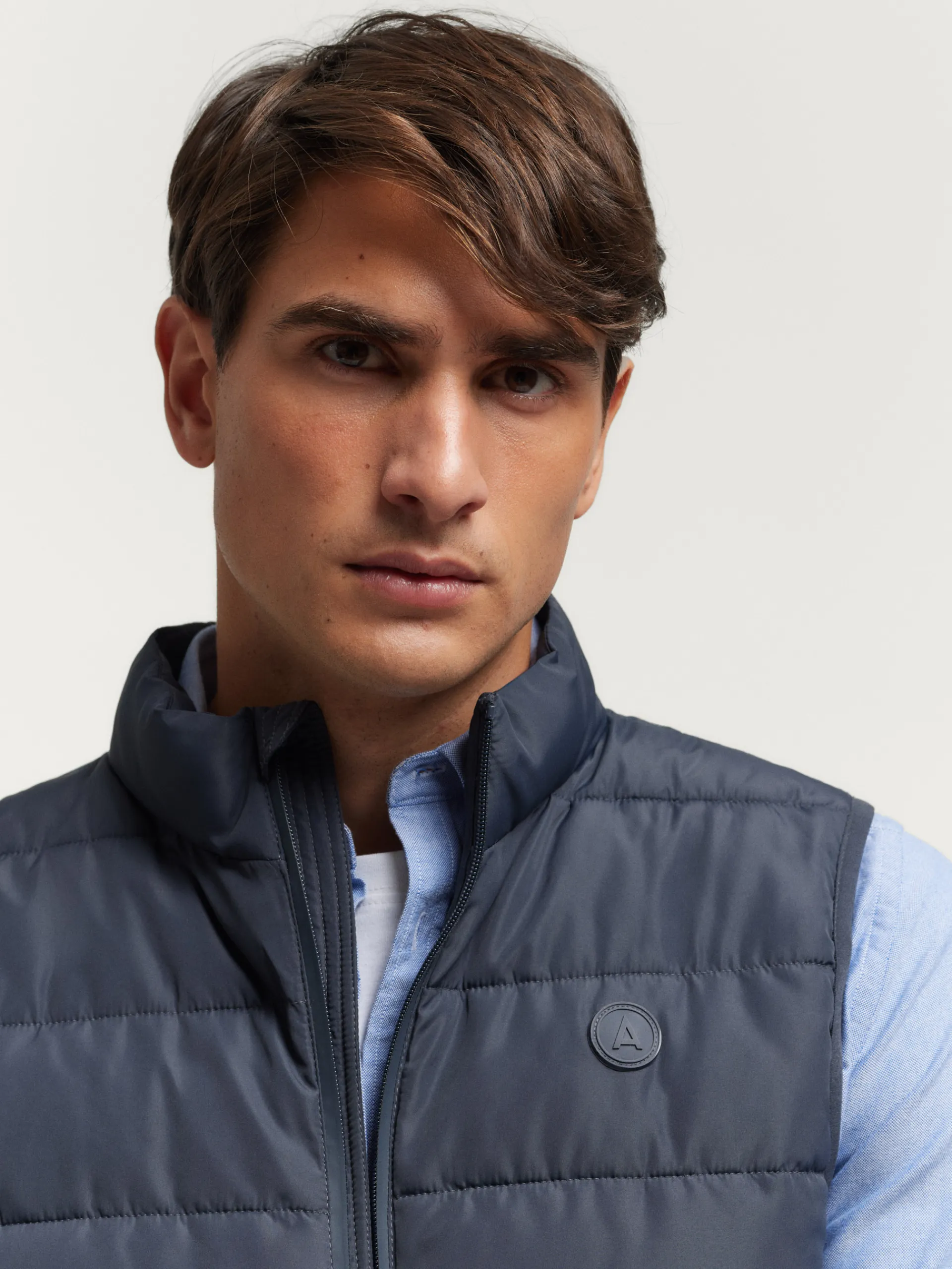 chaleco_sloopy_azul_4.webp Shop Alvaro Moreno CHALECO SLOOPY Azul