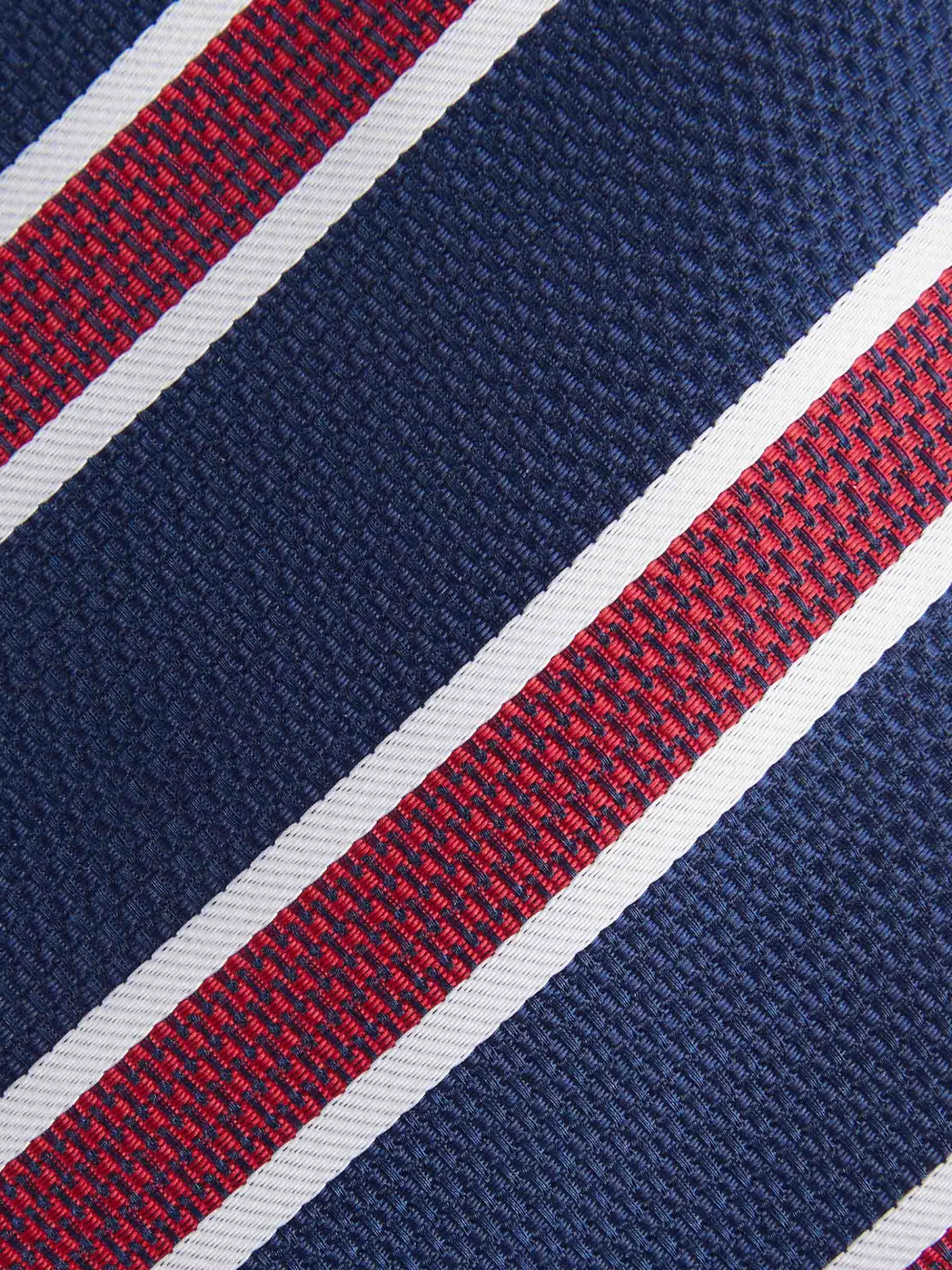 corbata_jacquard_mf_azul_marino_3.webp New Alvaro Moreno CORBATA JACQUARD MF Azul Marino