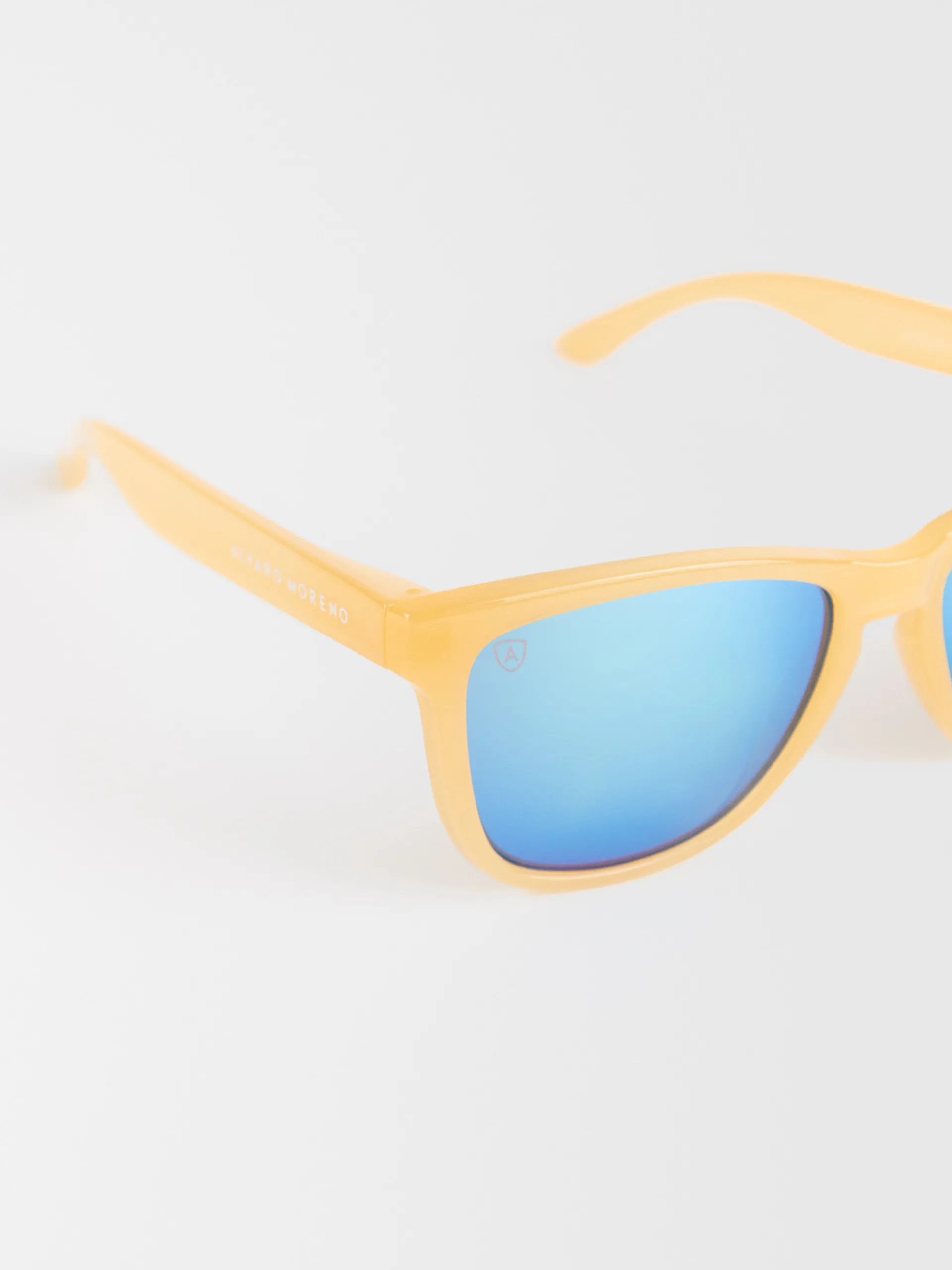gafas_surfer_amarillo_2.webp Cheap Alvaro Moreno GAFAS SURFER Amarillo