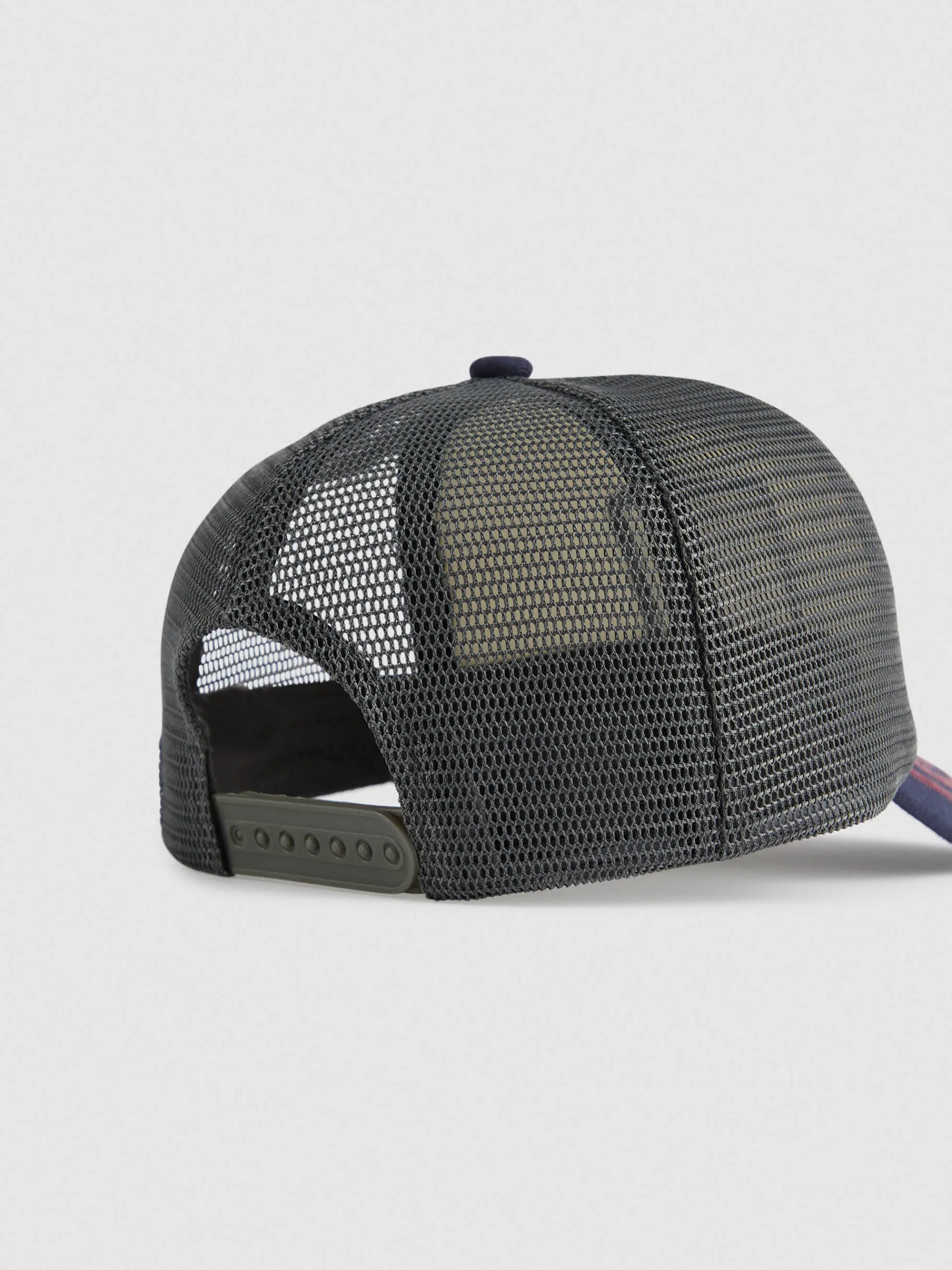 gorra_worldwide_gris_2.webp New Alvaro Moreno GORRA WORLDWIDE Gris