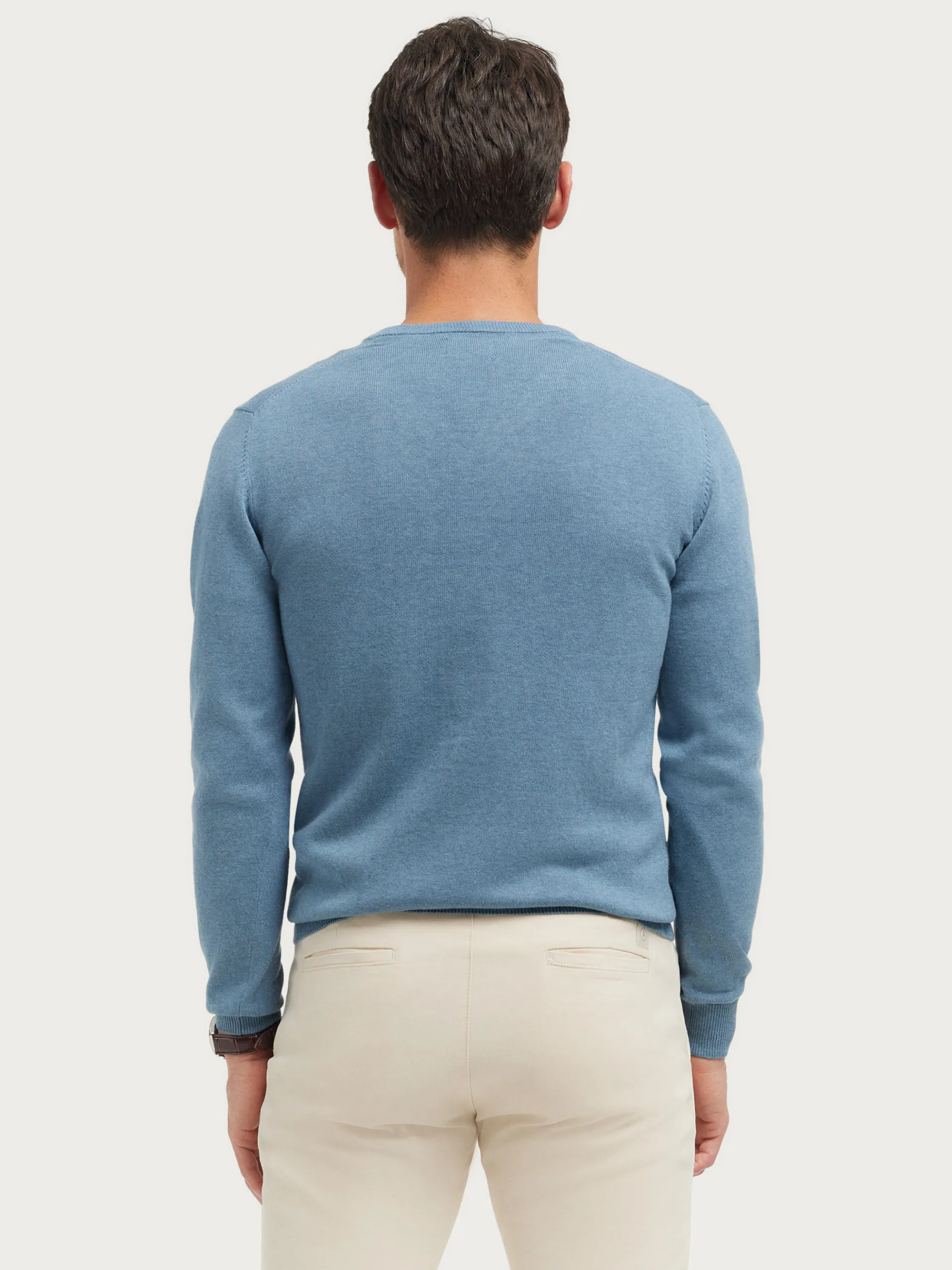 jersey_vneck_trendy_celeste_2.webp New Alvaro Moreno JERSEY V-NECK TRENDY Celeste