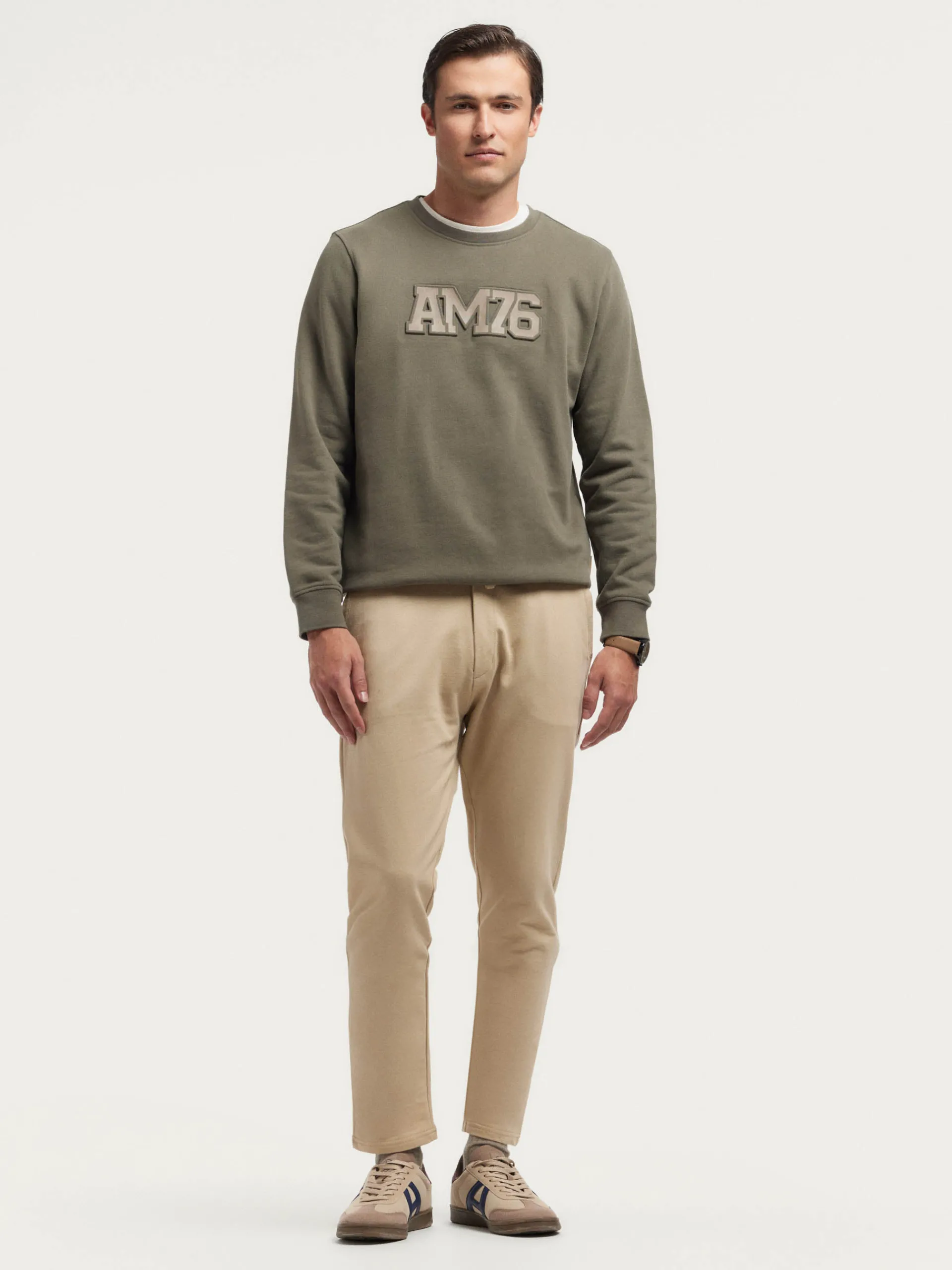 Shop Alvaro Moreno JOGGER CHINO PUNTO Camel
