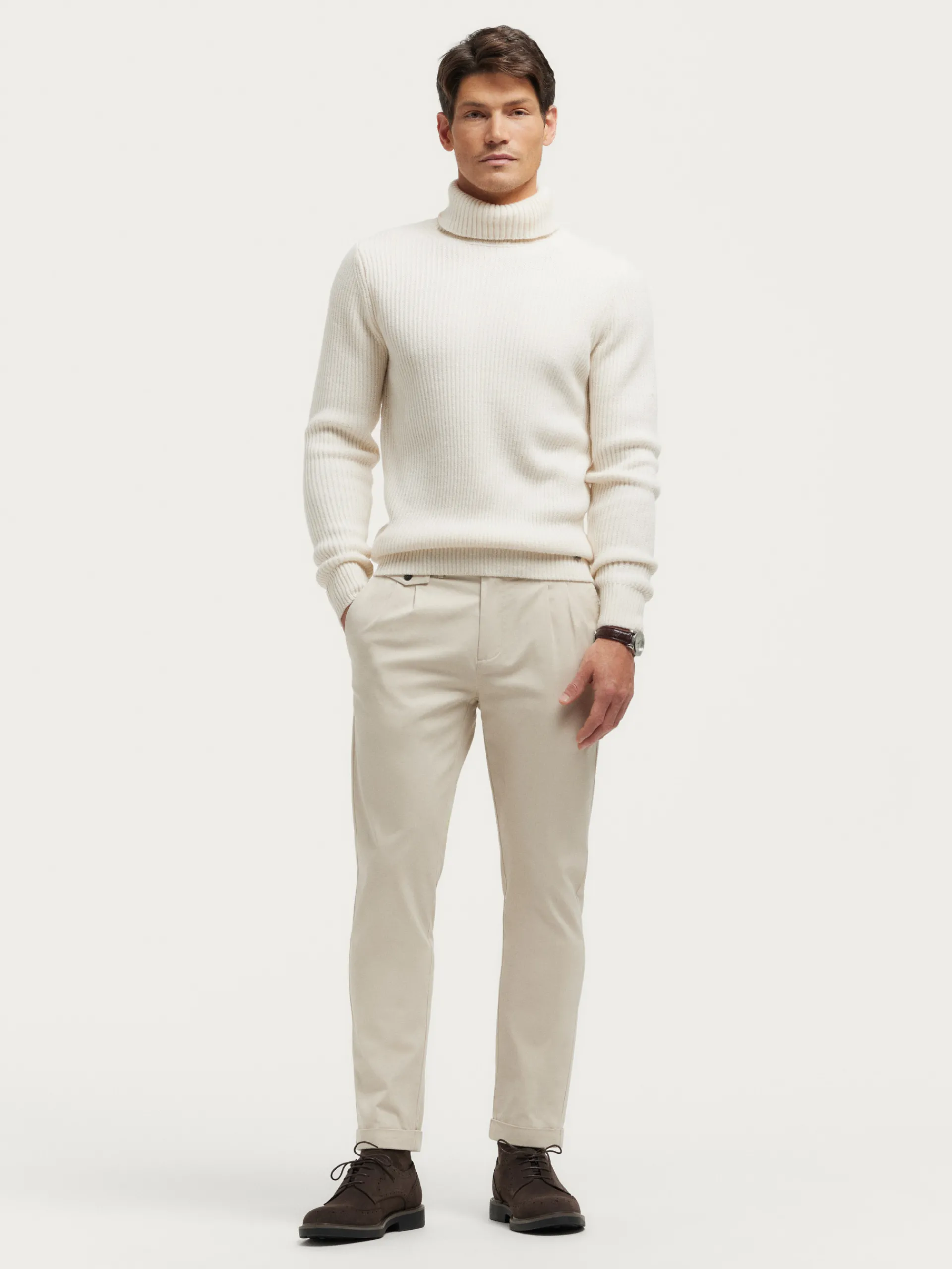 pantalon_carrot_crudo_1.webp Online Alvaro Moreno PANTALON CARROT Crudo