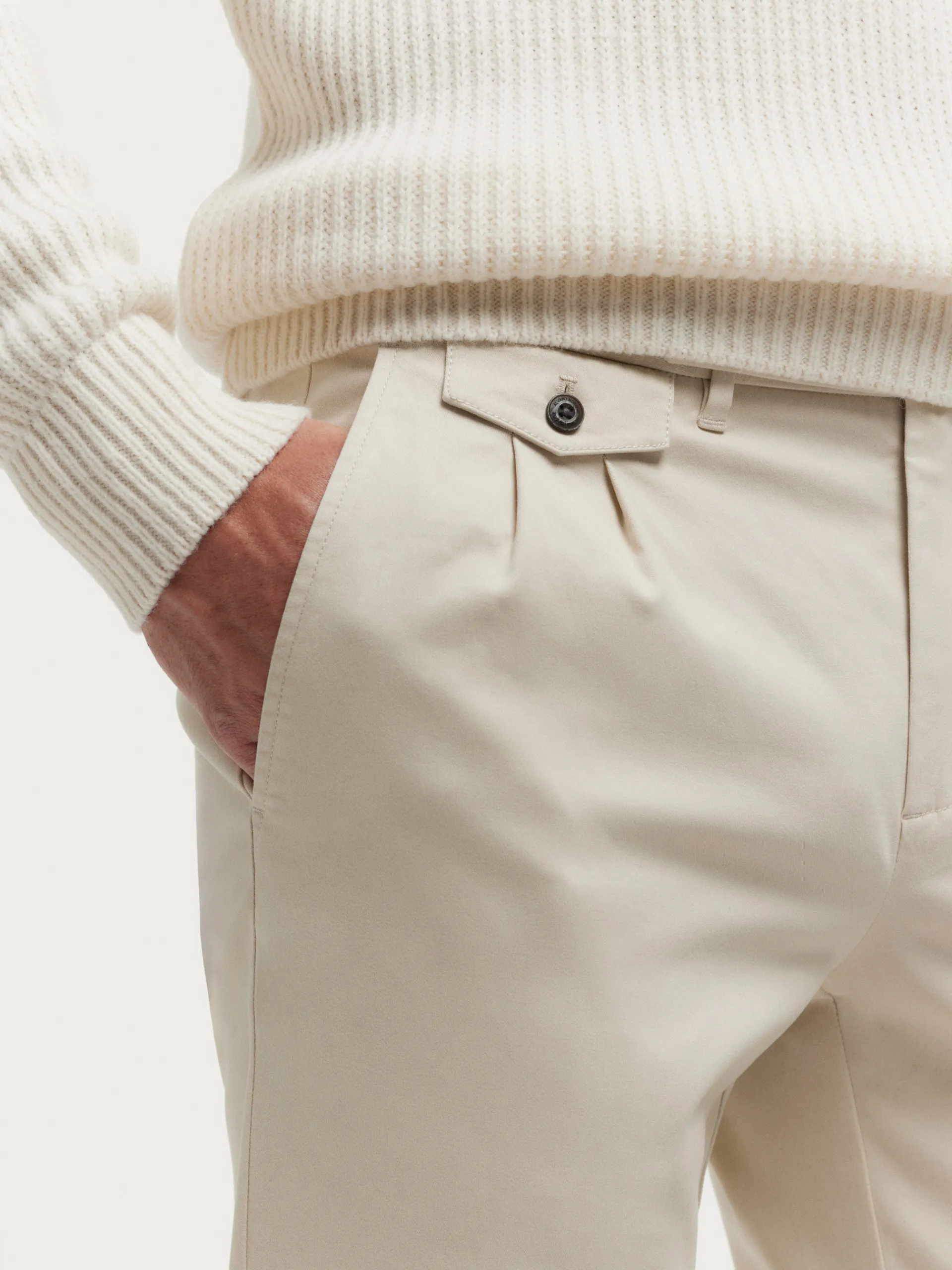 pantalon_carrot_crudo_3.webp Online Alvaro Moreno PANTALON CARROT Crudo