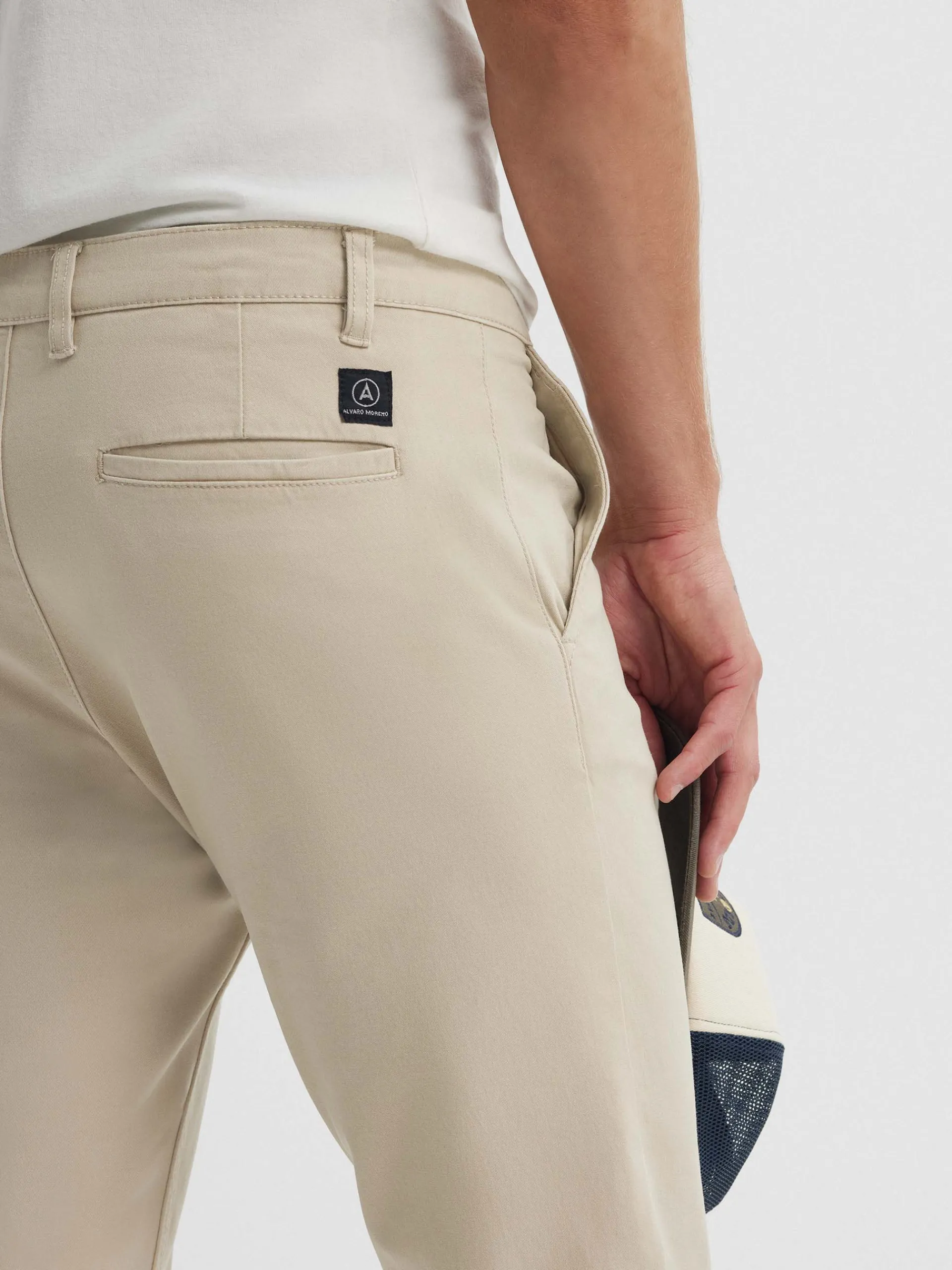 pantalon_chino_comfort_beige_4.webp Clearance Alvaro Moreno PANTALON CHINO COMFORT Beige