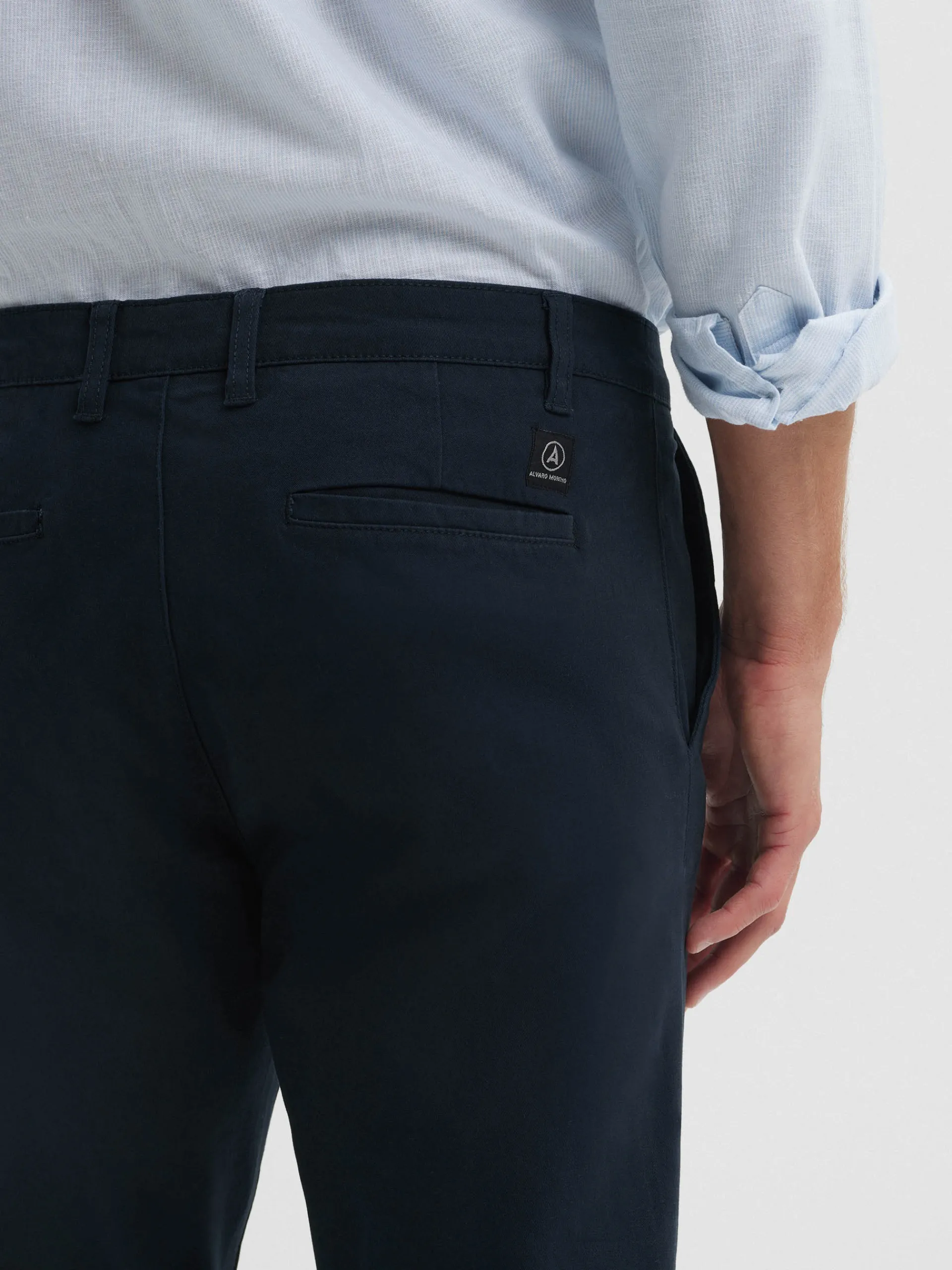 pantalon_chino_slim_fit_azul_marino_4.webp Discount Alvaro Moreno PANTALON CHINO SLIM FIT Azul Marino