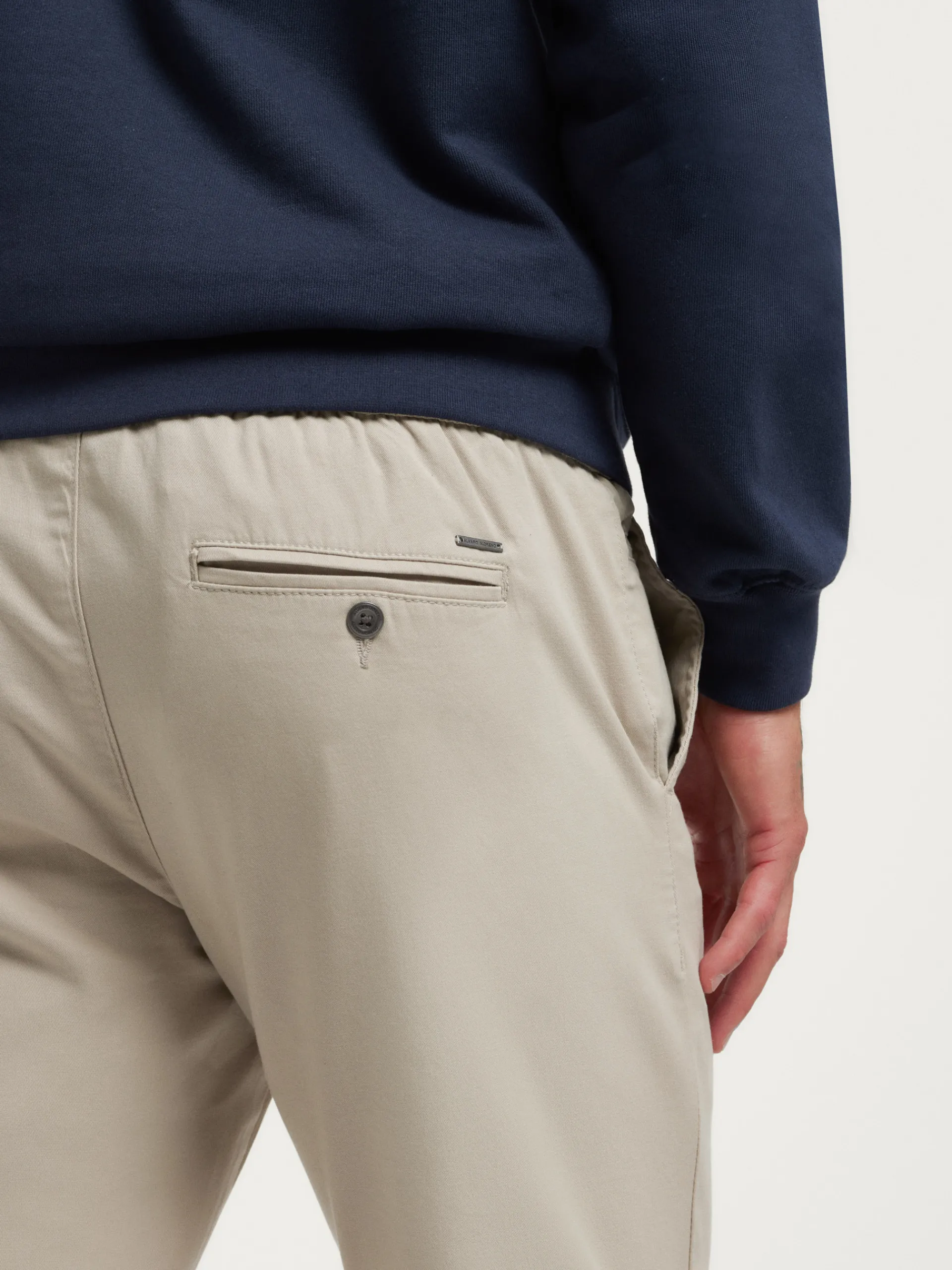 pantalon_dalton_piedra_4.webp Online Alvaro Moreno PANTALON DALTON Piedra