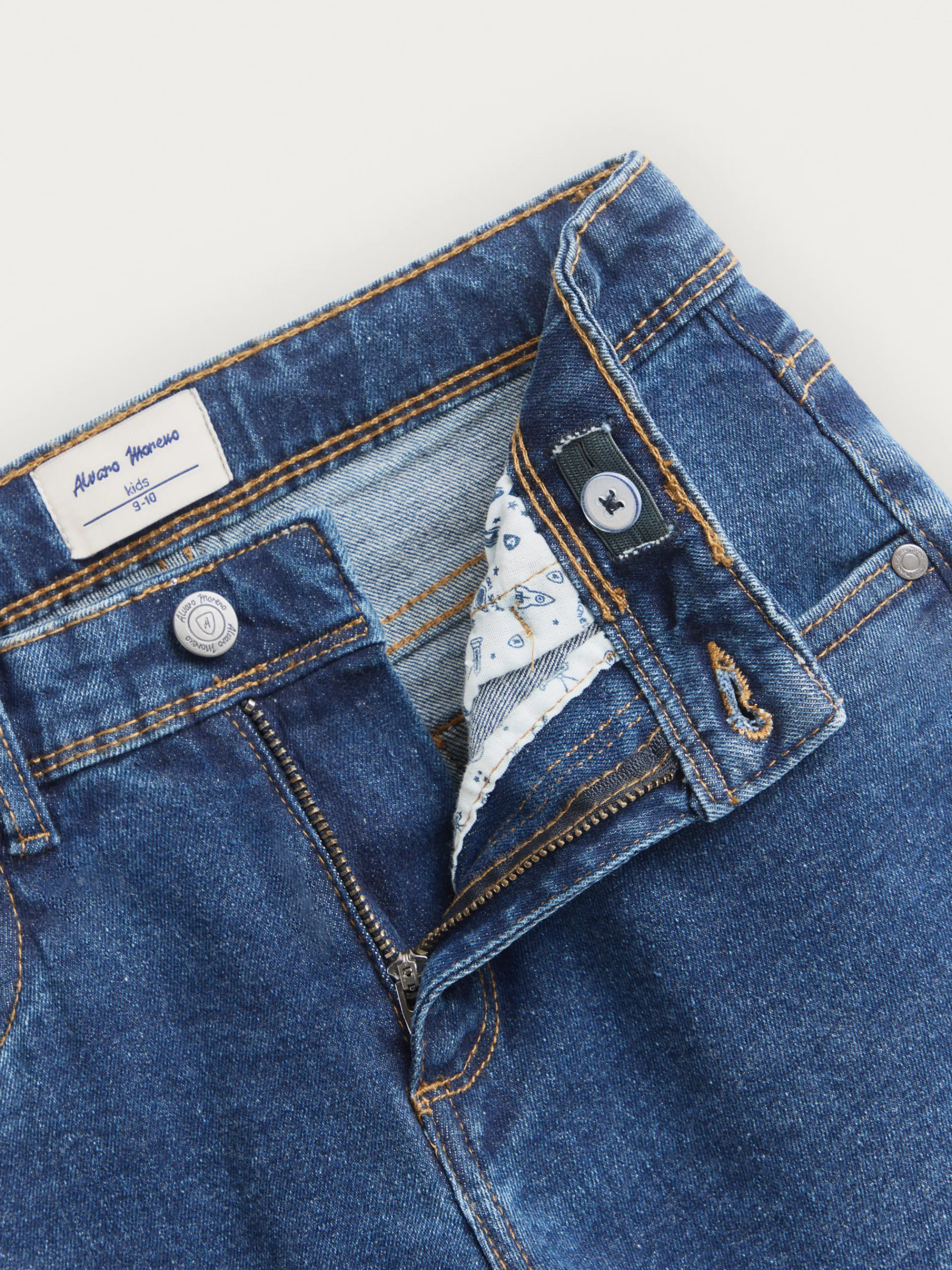 pantalon_denim_kids_azul_marino_4.webp Sale Alvaro Moreno PANTALON DENIM KIDS Azul Marino