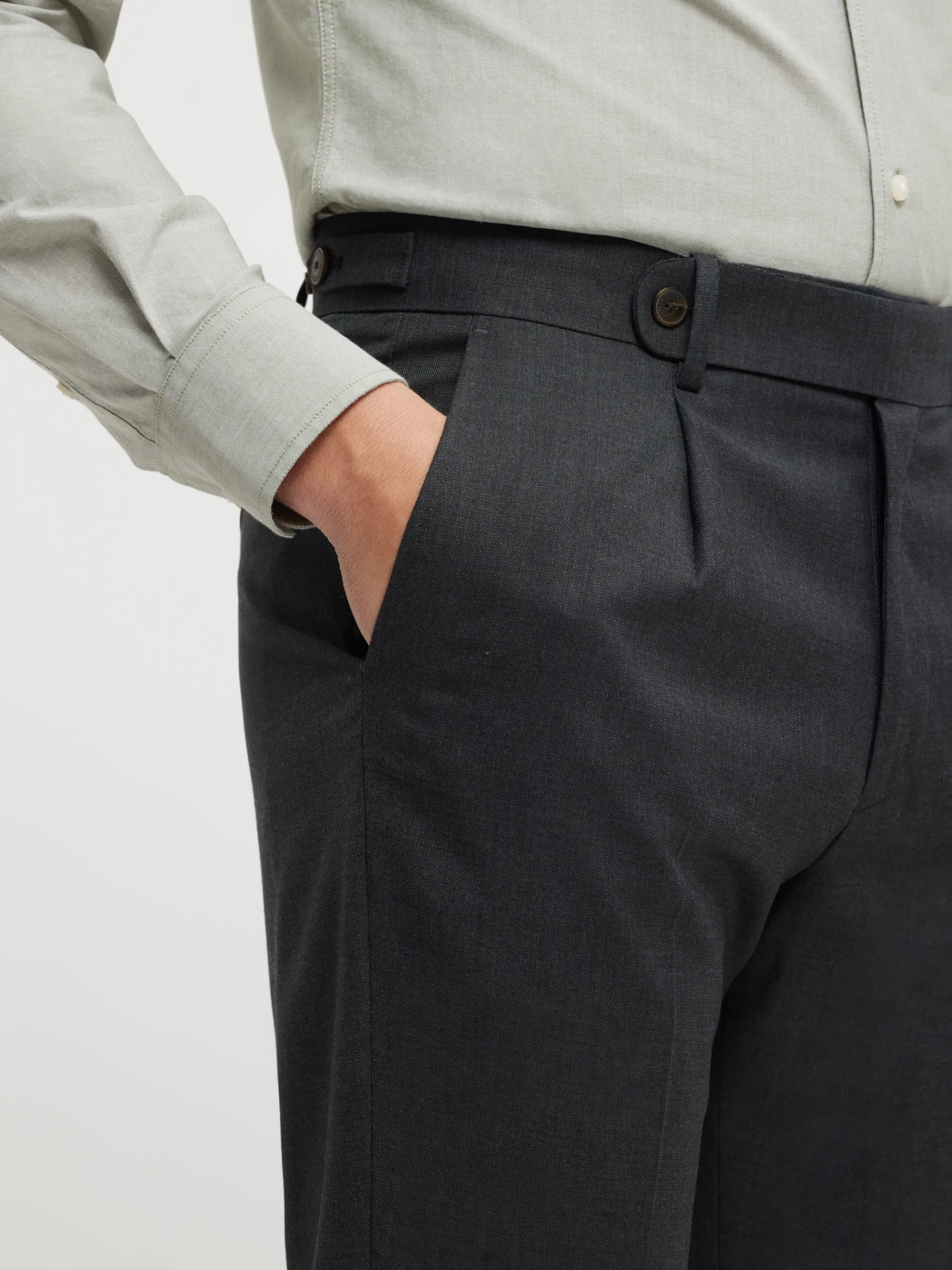 pantalon_sarto_gris_3.webp Hot Alvaro Moreno PANTALON SARTO Gris