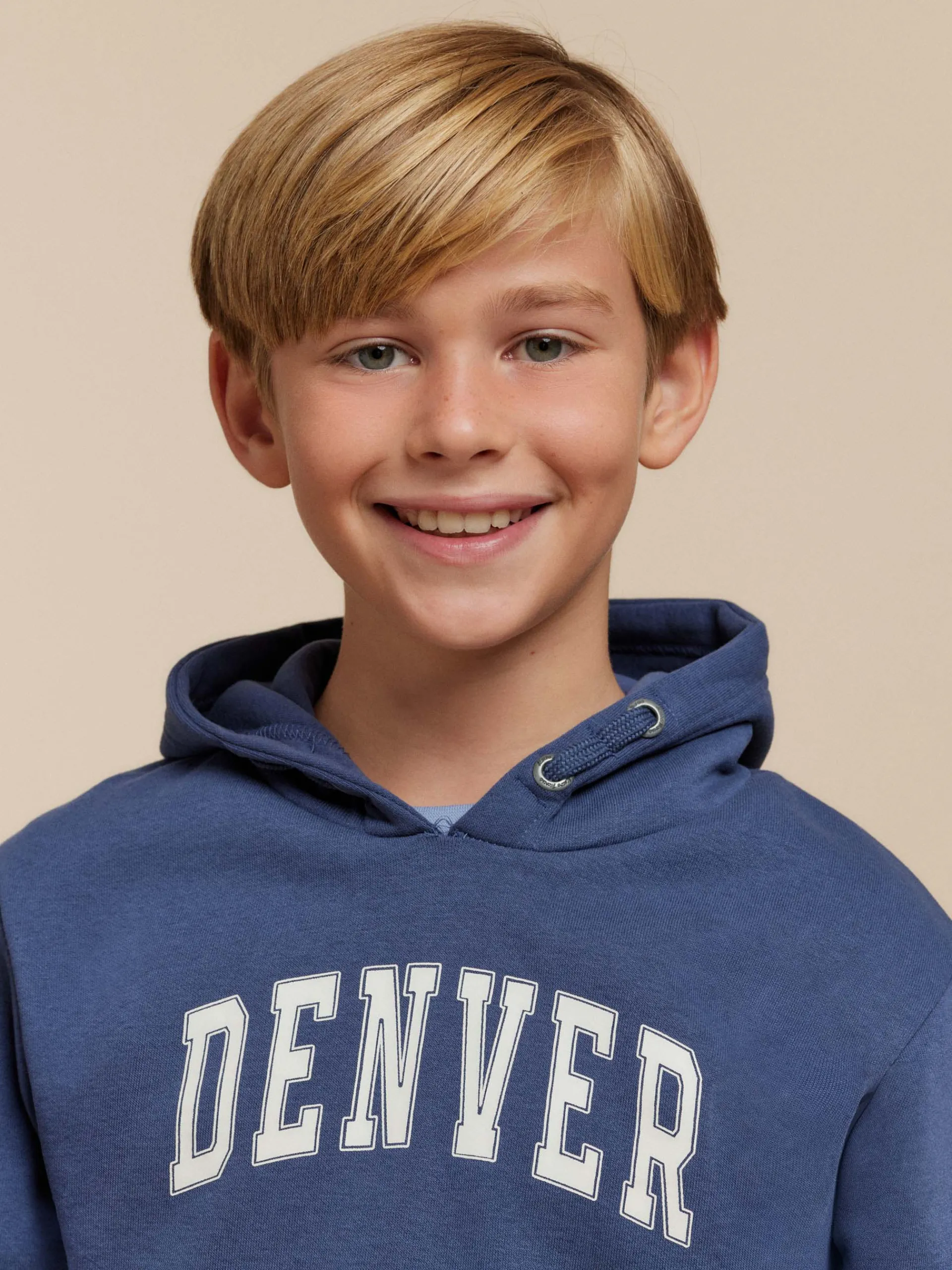 sudadera_denver_kids_azul_3.webp Discount Alvaro Moreno SUDADERA DENVER KIDS Azul