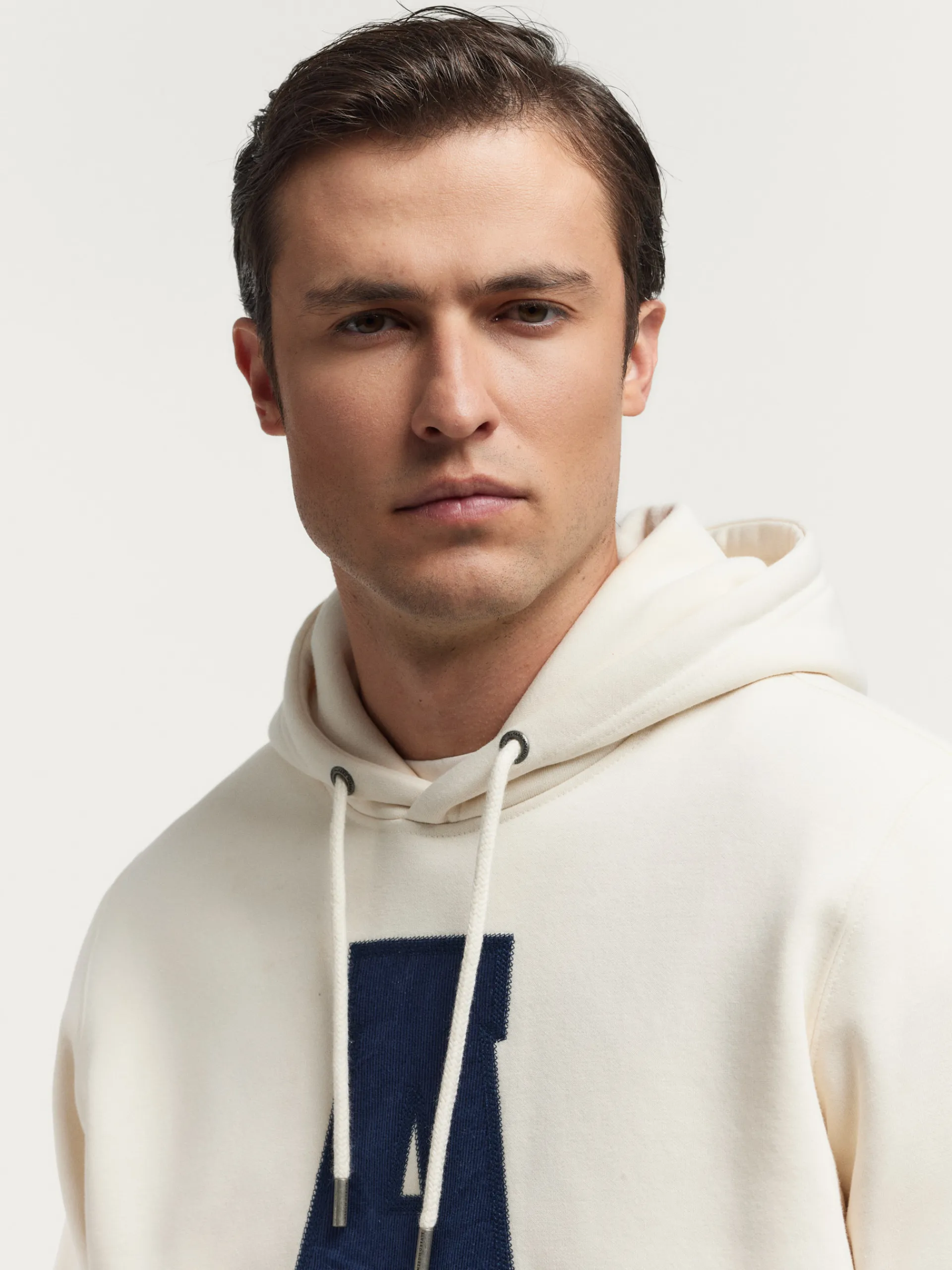 sudadera_moment_crudo_3.webp Store Alvaro Moreno SUDADERA MOMENT Crudo