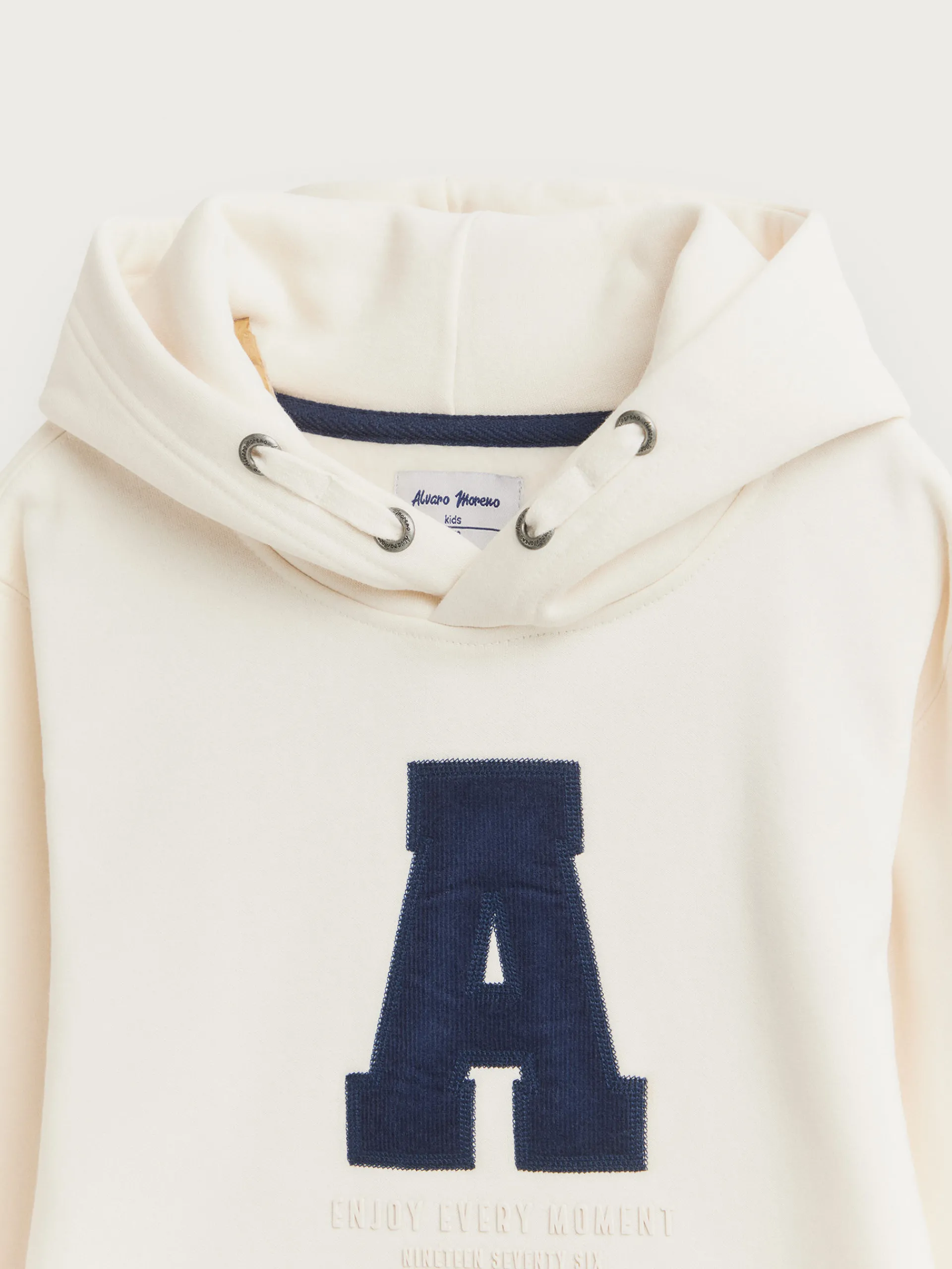 sudadera_moment_kids_crudo_3.webp Clearance Alvaro Moreno SUDADERA MOMENT KIDS Crudo