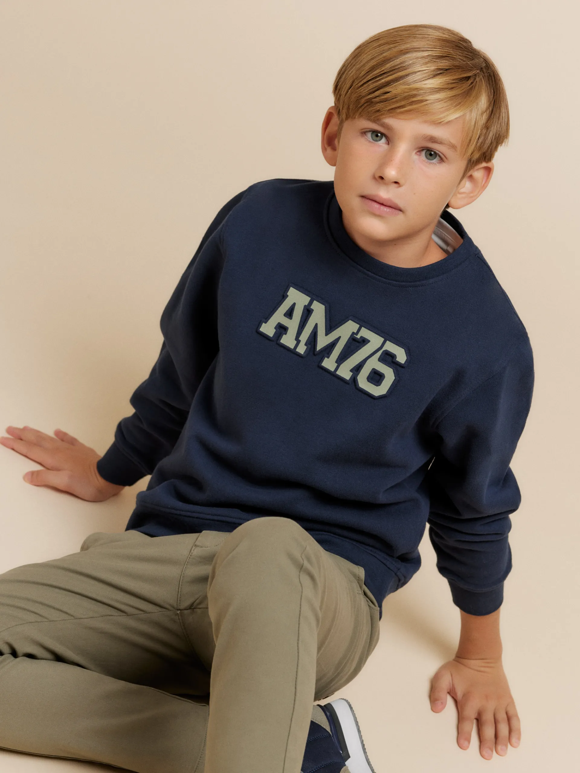 sudadera_official_kids_azul_marino_3.webp Store Alvaro Moreno SUDADERA OFFICIAL KIDS Azul Marino
